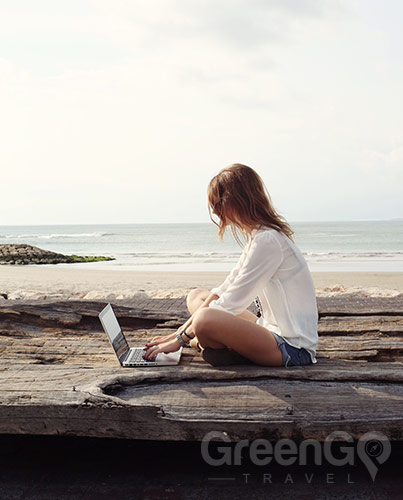 Blogger in the beach Blogger in the beach