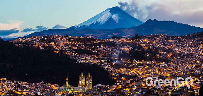 Guide to Hotel Booking in Quito - Night View