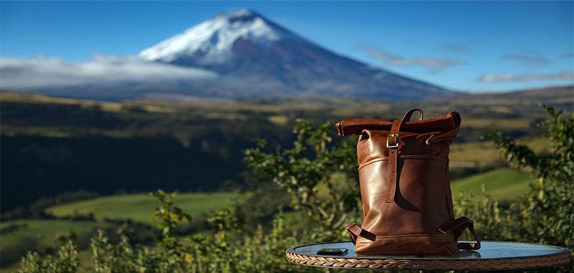 Ecuador handmade products-Leather bag